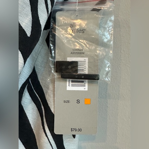 Ali Miles size Small zebra print button up in front lace up back long sl… - Picture 4 of 6